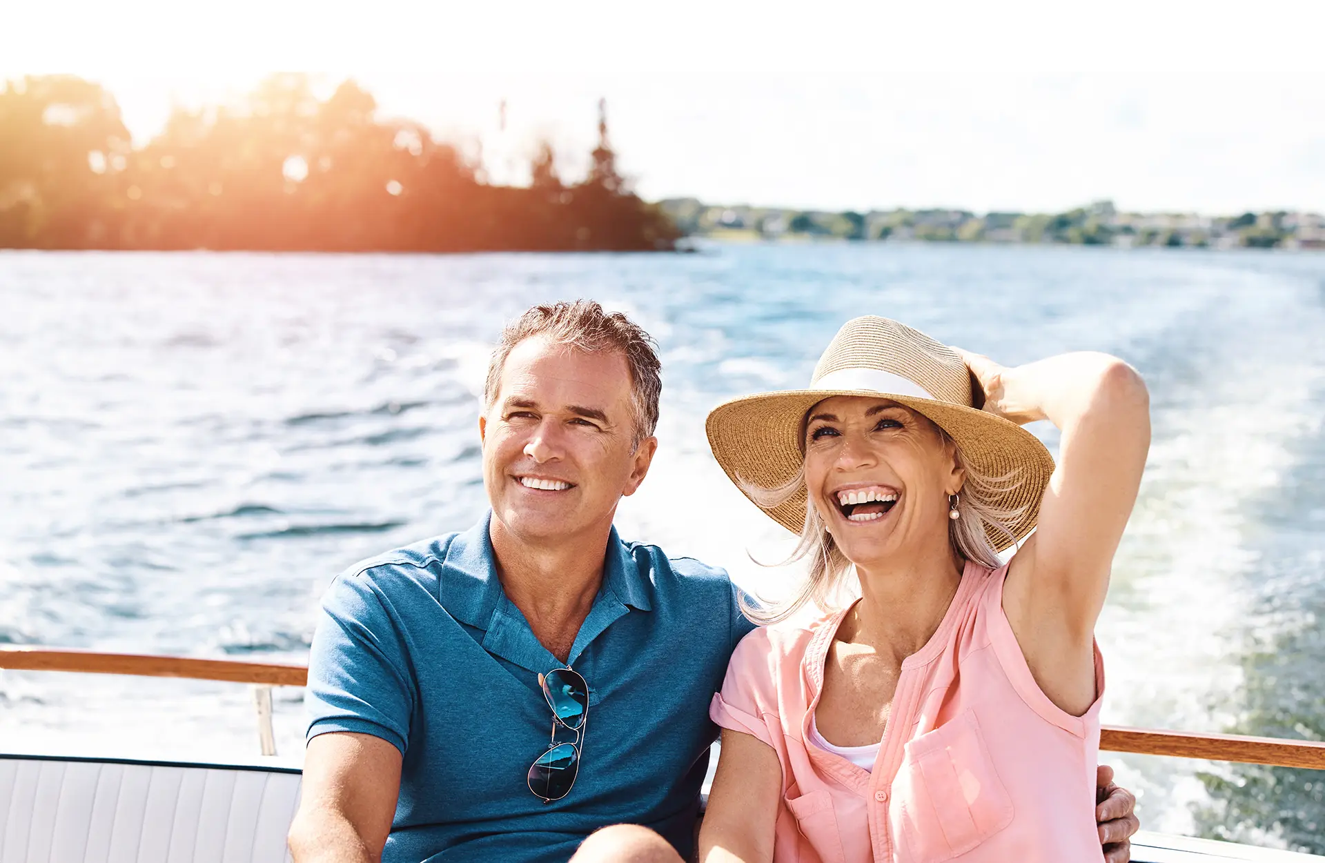 serenova-couple-in-a-vacation